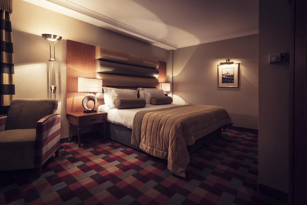 Carlton George Hotel Глазго Экстерьер фото